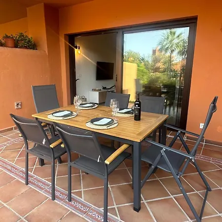 Dans Les Jardins Tropicaux Apartment Estepona