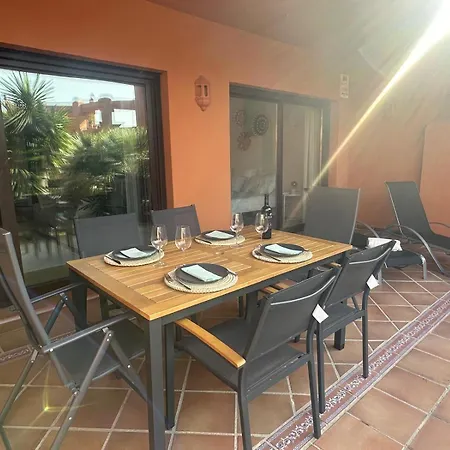 Dans Les Jardins Tropicaux * Estepona